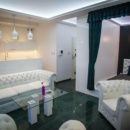 Royal Apartment In City Centre Suwalki Exterior photo